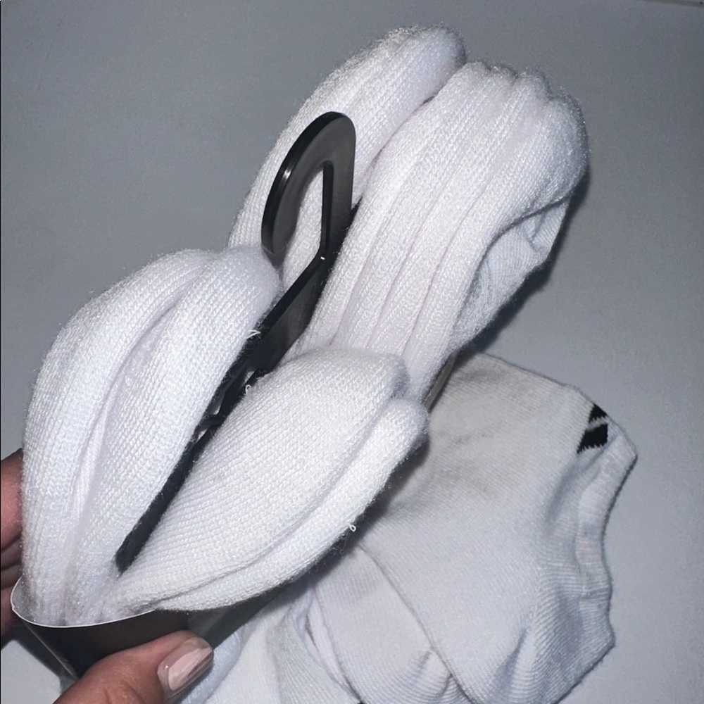 adidas Men's White Athletic no show Socks - 5 pairs - Picture 3 of 5